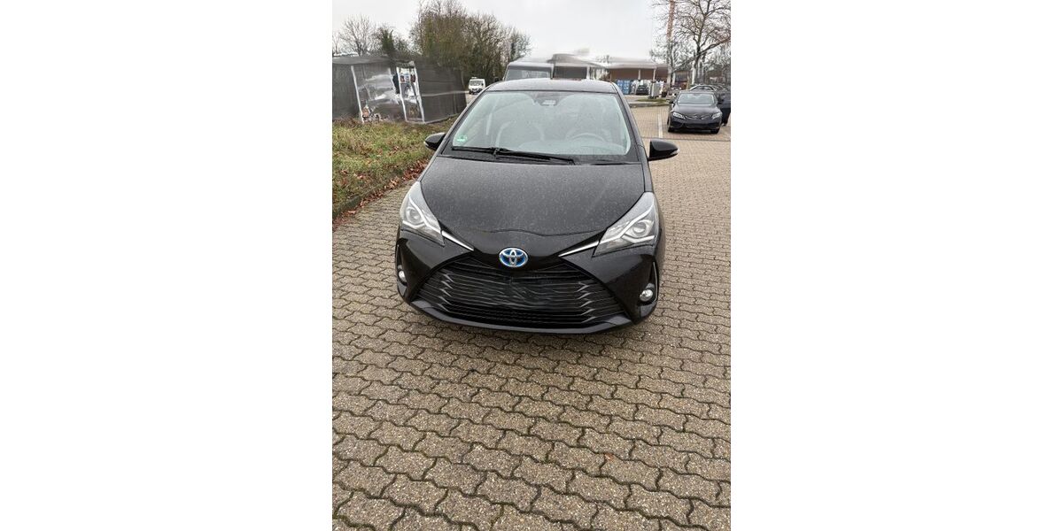 Toyota Yaris 38.873 km 14.500 &euro; Jülich 52428
