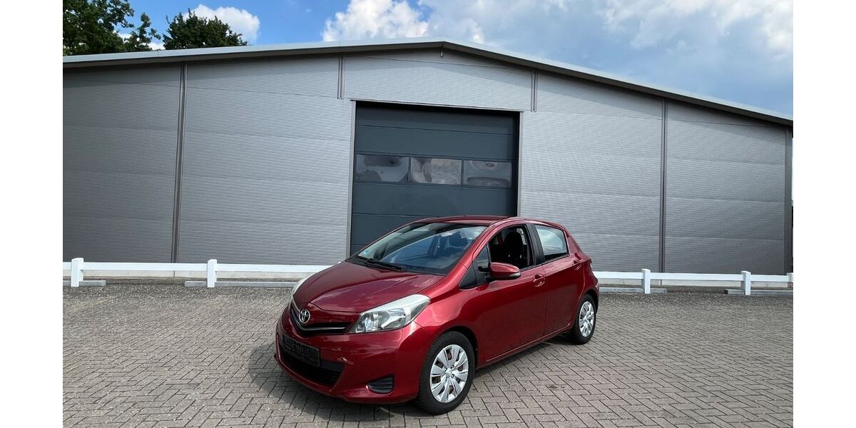 Toyota Yaris 130.377 km 5.999 &euro; Ganderkesse 27777