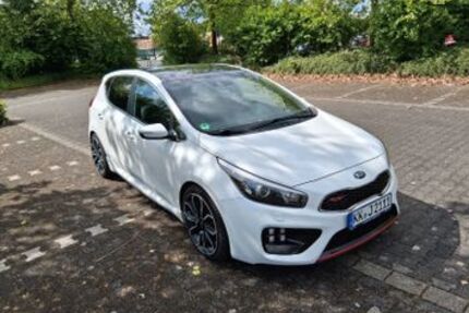 Kia ceed / Ceed 128.000 km 9.700 &euro; Schwalmtal 41366