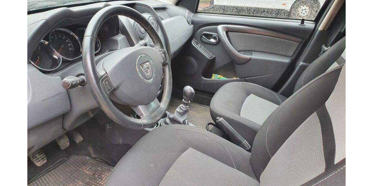 Dacia Duster 84.500 km 7.200 &euro; Königslutter 38154