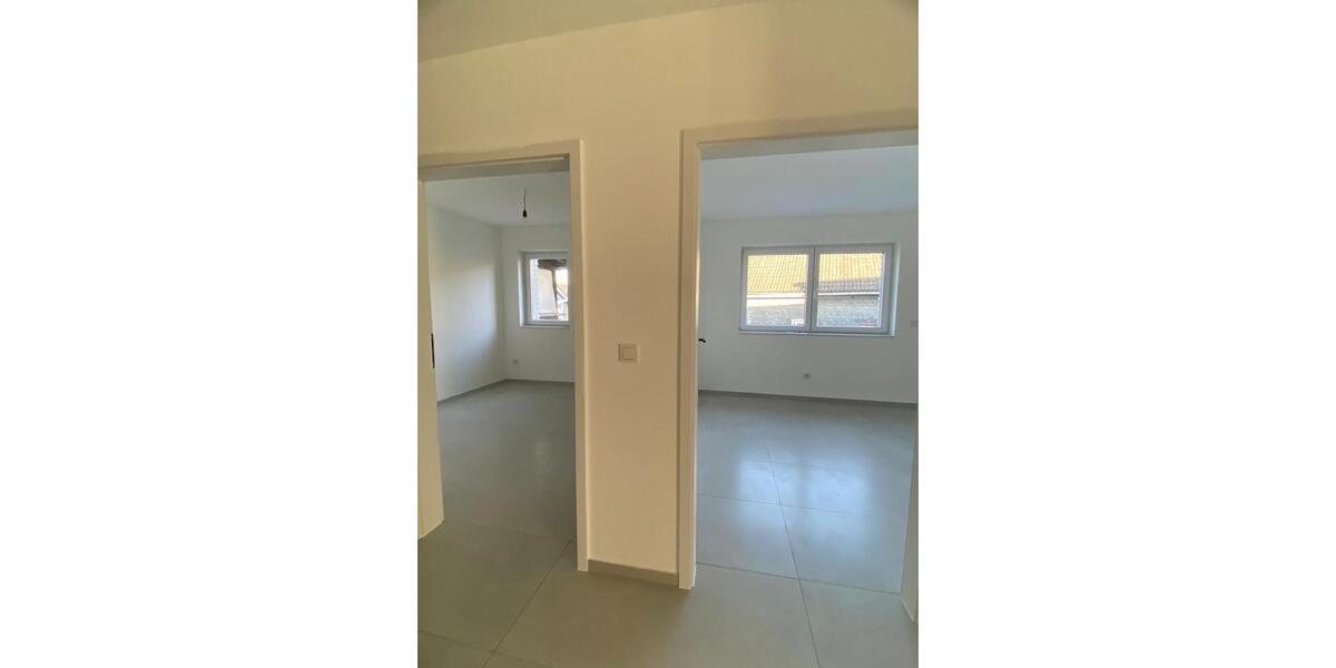 Etagenwohnung Burbach - 4 Zimmer, 100 m&sup2;, 1.100&euro; | Angebot:25048277