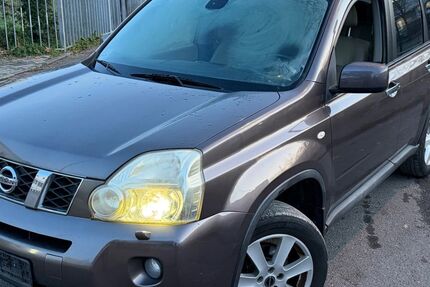 Nissan X-Trail 200.711 km 3.999 &euro; Frankfurt am Main 65933