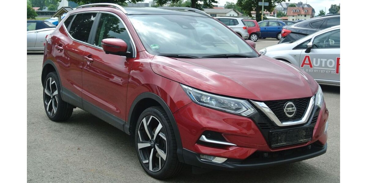 Nissan Qashqai 65.000 km 18.900 &euro; Biessenhofen 87640