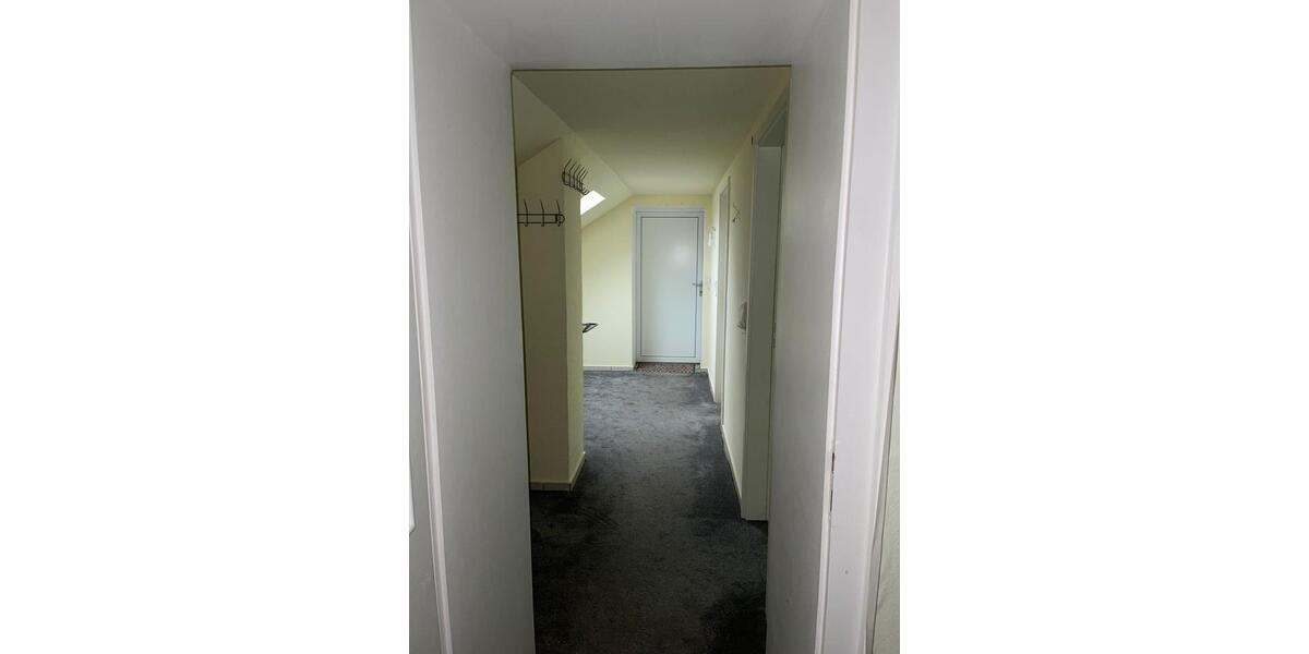 Dachgeschoßwohnung Merzig - 3.5 Zimmer, 65 m&sup2;, 800&euro; | Angebot:26549987