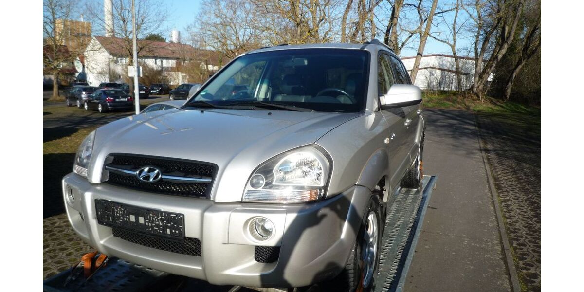 Hyundai TUCSON 134.000 km 1.750 &euro; Martinsheim 97340