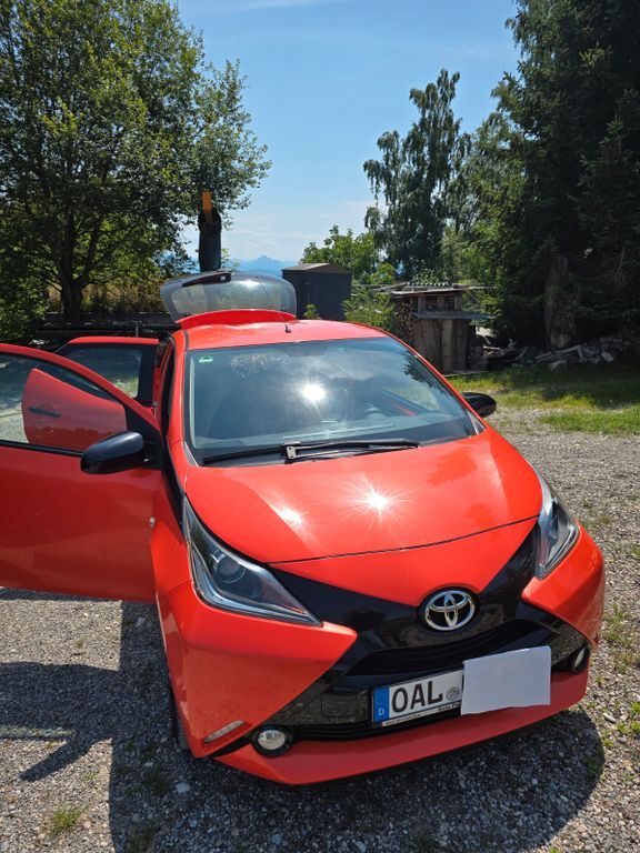 Aygo (X)