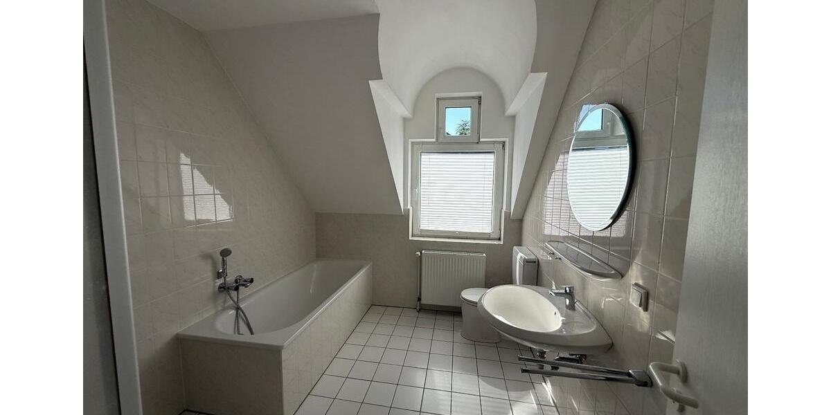 Etagenwohnung Warstein - 3 Zimmer, 82 m&sup2;, 169.000&euro; | Angebot:27234625