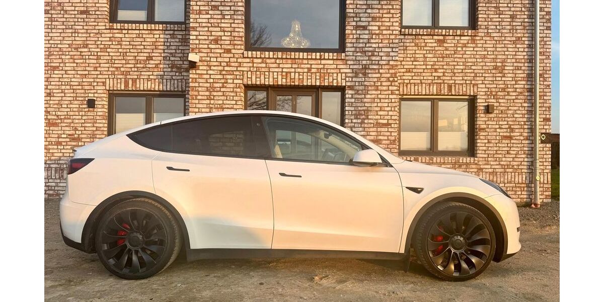 Tesla Model Y 32.000 km 34.990 &euro; Edemissen 31234