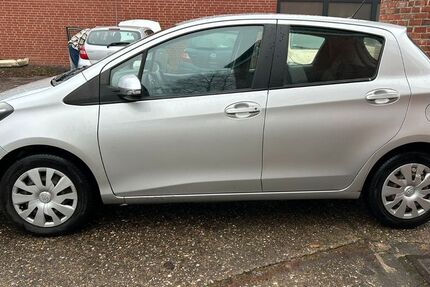 Toyota Yaris 141.539 km 6.999 &euro; Münster 48161