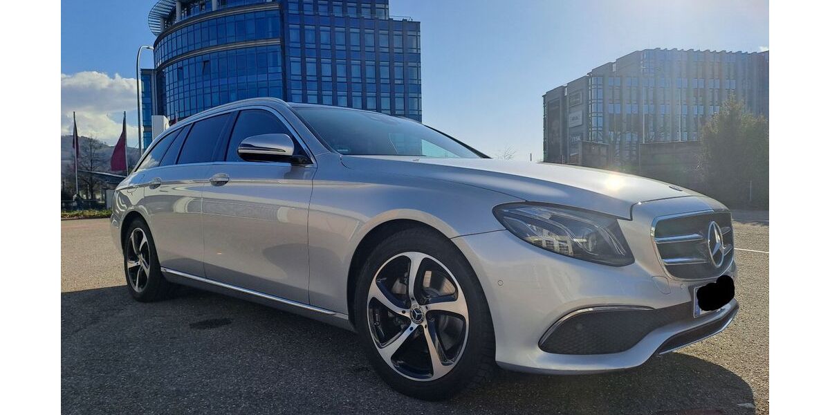 Mercedes-Benz E 220 156.000 km 22.400 &euro; Merzhausen 79249