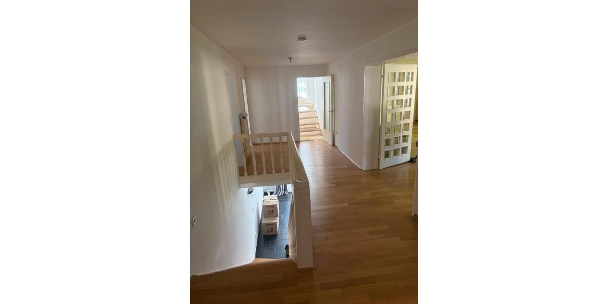 Einfamilienhaus Enger - 9 Zimmer, 200 m&sup2;, 335.000&euro; | Angebot:26396586