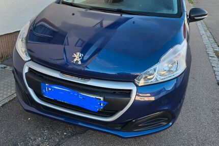 Peugeot 208 73.000 km 5.500 &euro; Setzingen 89129