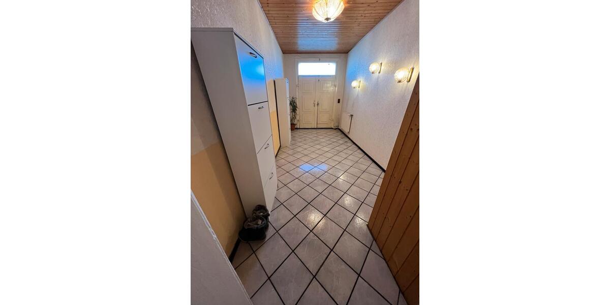 Einfamilienhaus Löwenberger Land - 7 Zimmer, 300 m&sup2;, 285.000&euro; | Angebot:26966042