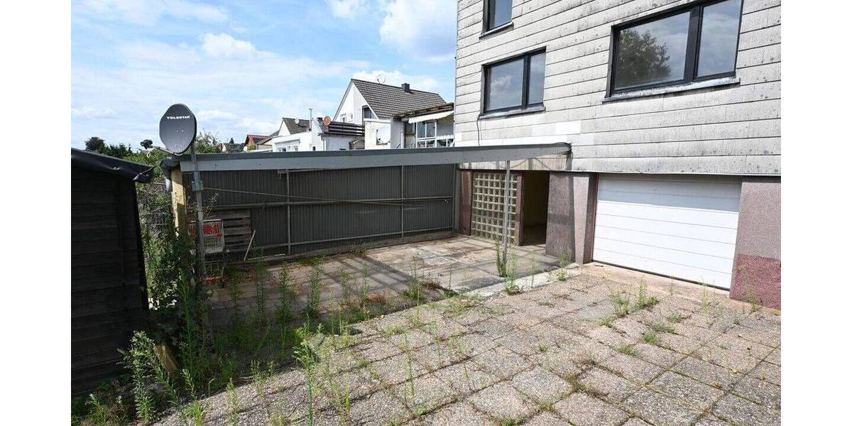 Renovierungsbedürftige Doppelhaushälfte in Saarbrücken am Bellevue zu verkaufen 5 zimmer