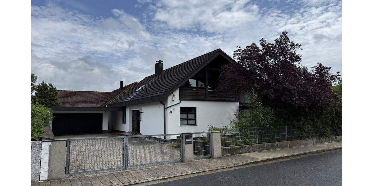 Freistehendes Architektenhaus in ruhiger Lage 7 zimmer
