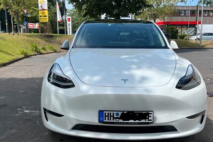 Tesla Model Y 52.100 km 33.600 &euro; Hamburg 21075
