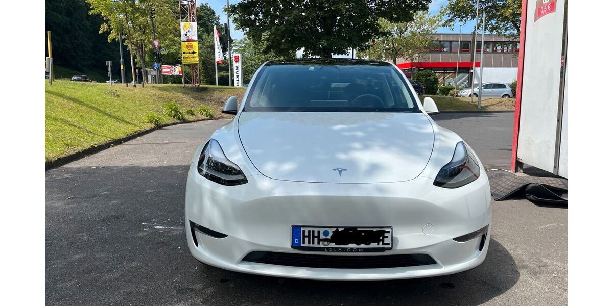 Tesla Model Y 52.100 km 33.600 &euro; Hamburg 21075
