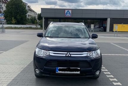 Mitsubishi Outlander 210.000 km 8.800 &euro; Cottbus 03046