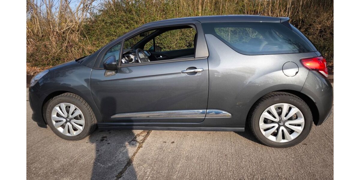 Citroen DS3 64.000 km 4.750 &euro; Pirna 01796