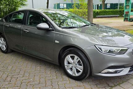 Opel Insignia 97.473 km 12.350 &euro; Dorsten 46282