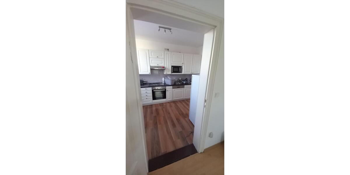 Etagenwohnung Rühen - 3 Zimmer, 80 m&sup2;, 600&euro; | Angebot:25418764