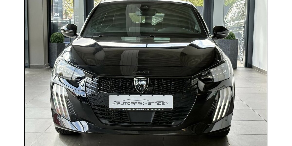 Peugeot 208 Hybrid GT Pano LED Kam Assist Keyless Temp 18.900 km 18.990 &euro; Stade 21682