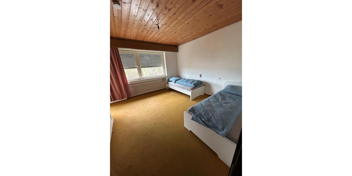 Einfamilienhaus Pöttmes - 17 Zimmer, 300 m&sup2;, 3.000&euro; | Angebot:26086427