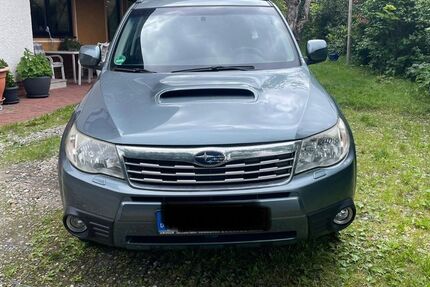 Subaru Forester 207.000 km 5.900 &euro; Selb 95100
