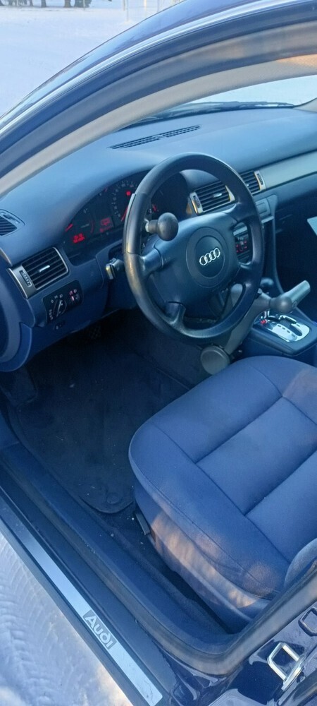 Audi A6 (Typ 4B)