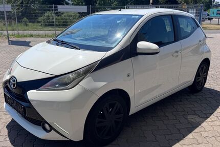 Toyota Aygo (X) 59.500 km 6.999 &euro; Bornheim 76879