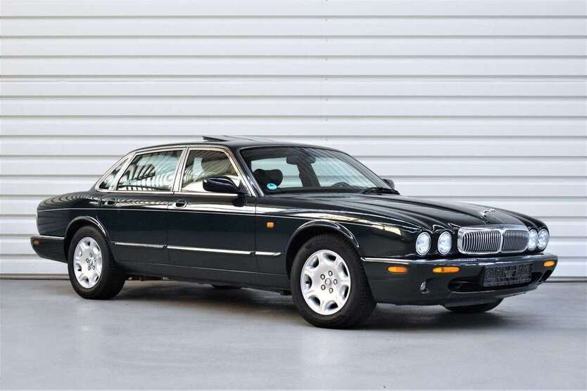 XJ