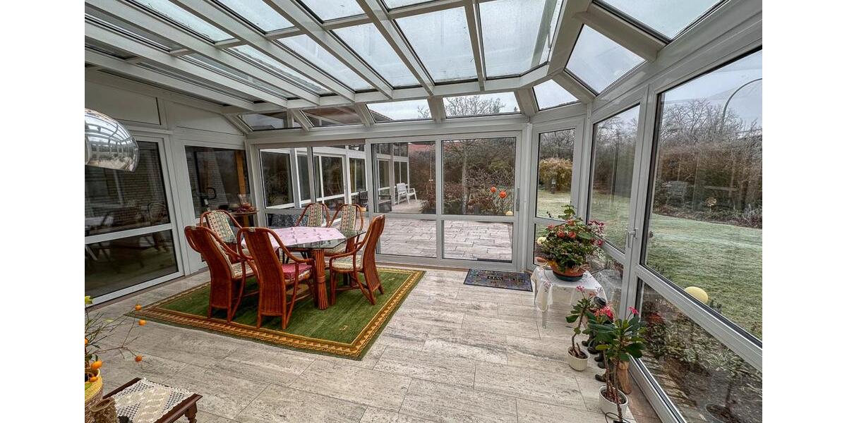 Villa Tülau - 11 Zimmer, 434 m&sup2;, 2.000&euro; | Angebot:22250385