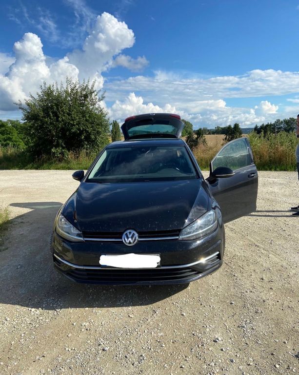 VW Golf 95.000 km 14.600 € Wallenfels 96346