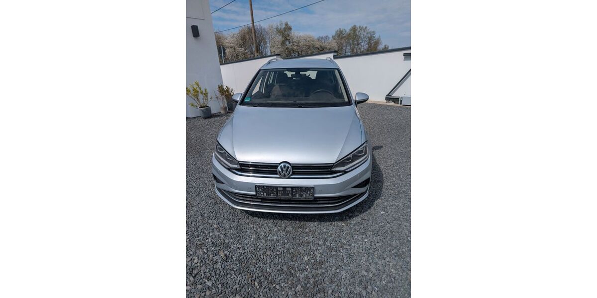 VW Golf Sportsvan 13.087 km 19.590 &euro; Freiberg 09599