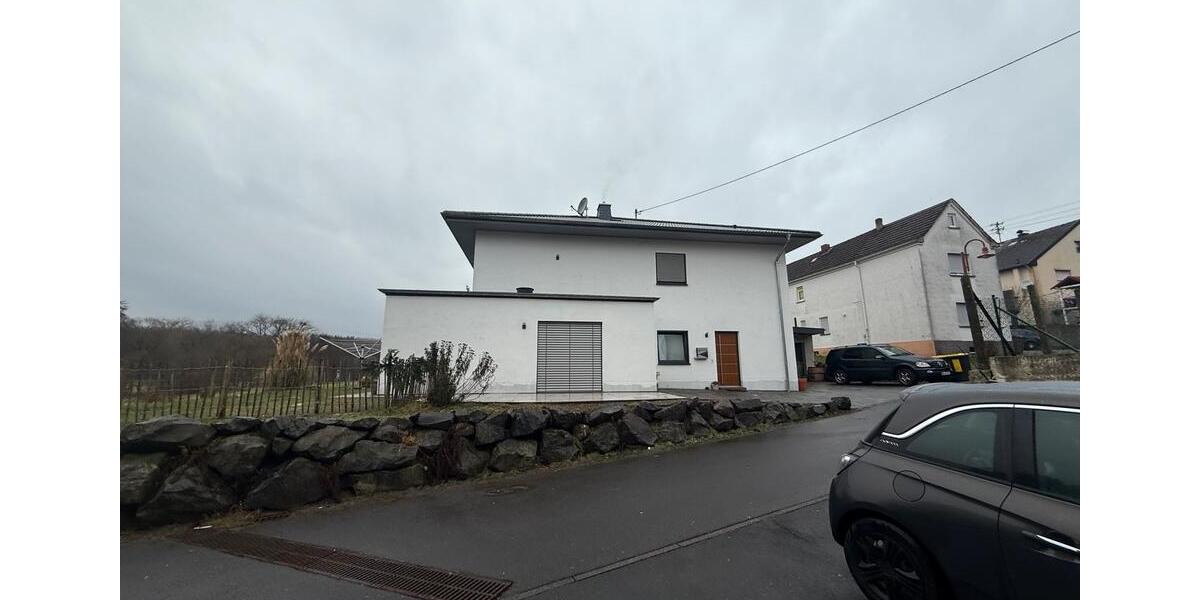 Einfamilienhaus Vallendar - 7 Zimmer, 271 m&sup2;, 271.000&euro; | Angebot:24512456