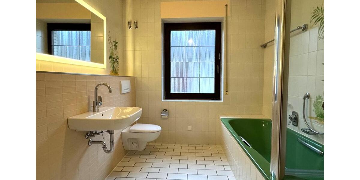 Erdgeschoßwohnung Uetze - 4 Zimmer, 118 m&sup2;, 1.300&euro; | Angebot:25191790