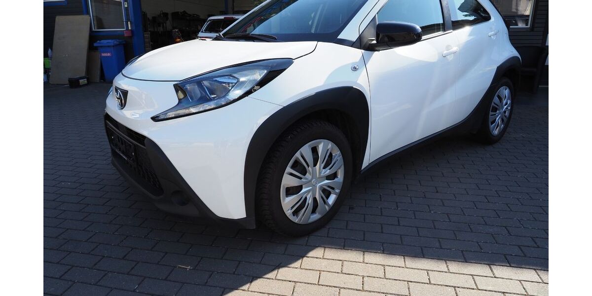Toyota Aygo (X) 22.222 km 11.390 &euro; Idar-Oberstein 55743