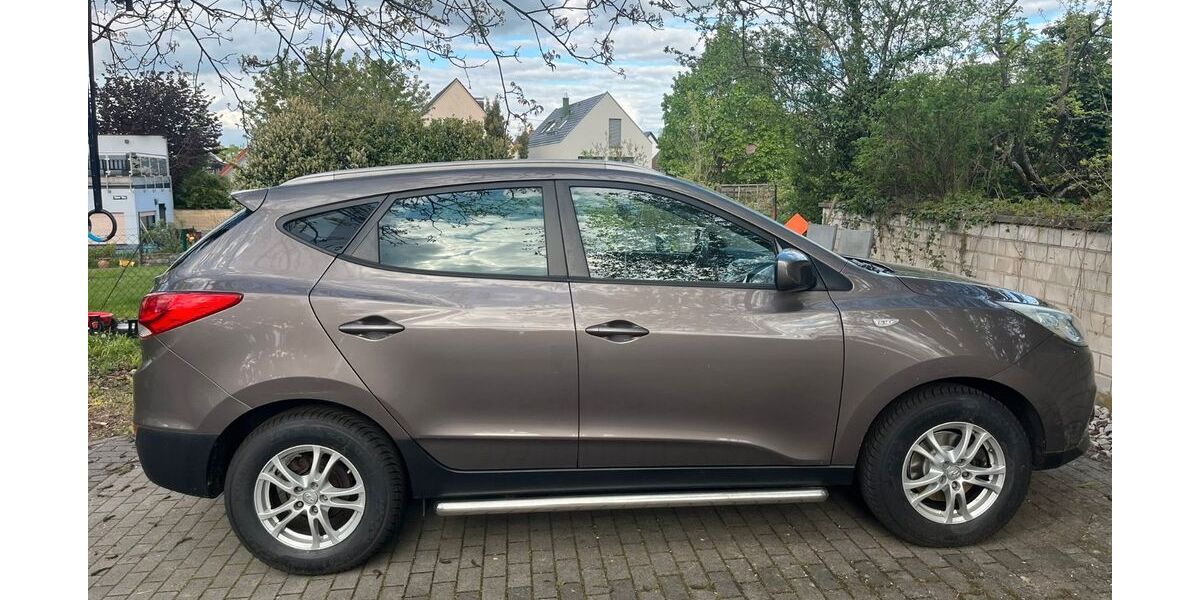 Hyundai ix35 94.000 km 7.800 &euro; Dreieich 63303