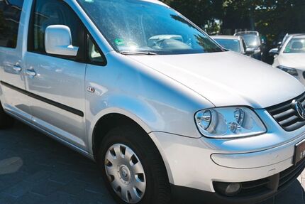 VW Caddy 319.452 km 1.650 &euro; Fellbach 70736