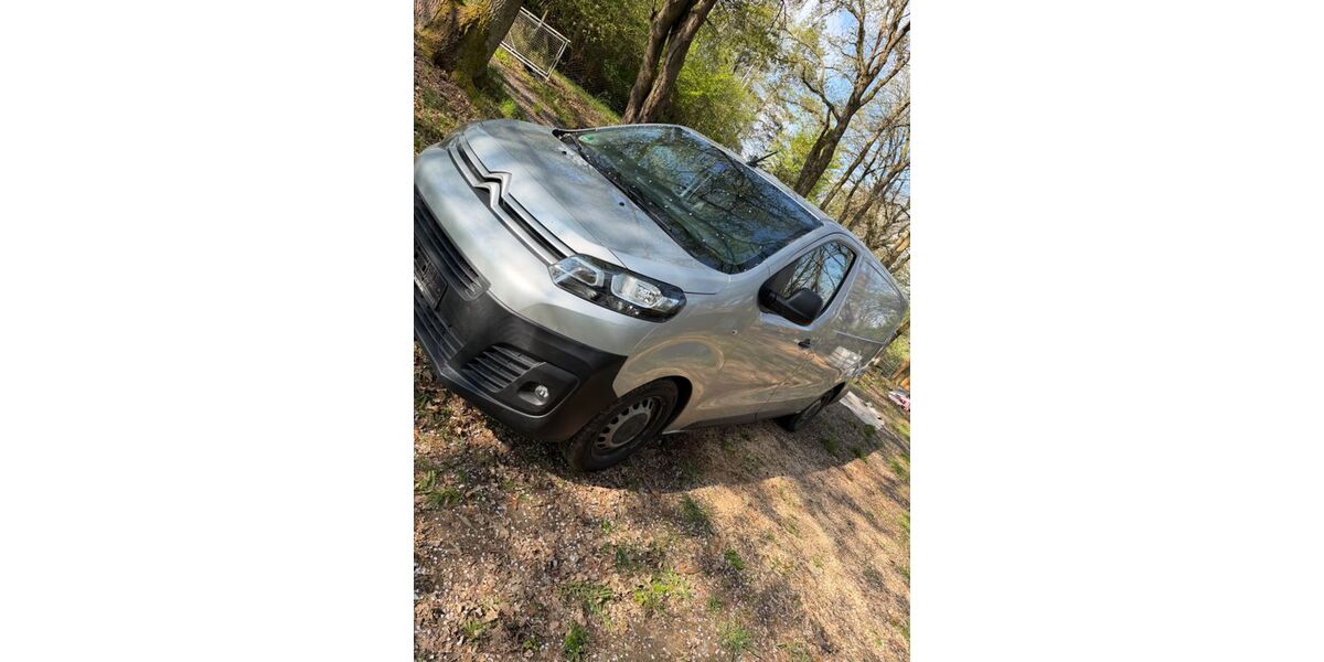 Citroen Jumpy 241.021 km 5.800 &euro; Selters 65618