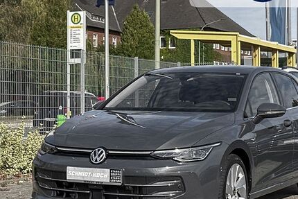 VW Golf 13.761 km 34.990 € Bremerhaven 27576