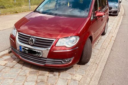 VW Touran 210.000 km 4.700 &euro; Lübeck 23558