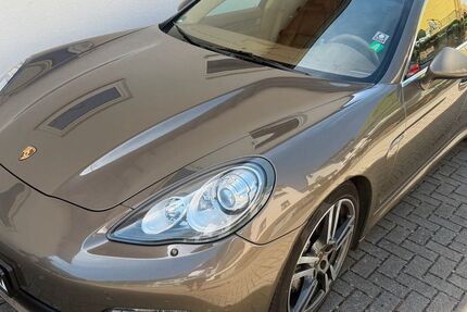 Porsche Panamera 311.000 km 17.000 &euro; Zell 56856