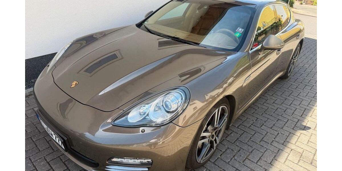 Porsche Panamera 311.000 km 17.000 &euro; Zell 56856