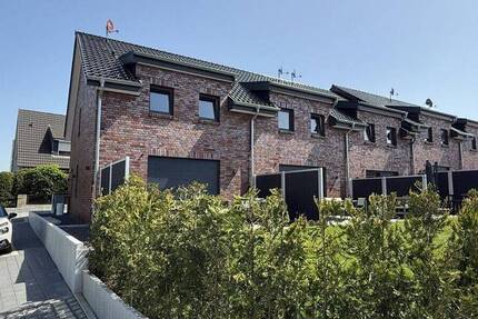Haus Stockelsdorf - 5 Zimmer, 105 m&sup2;, 1.890&euro; | Angebot:26799125