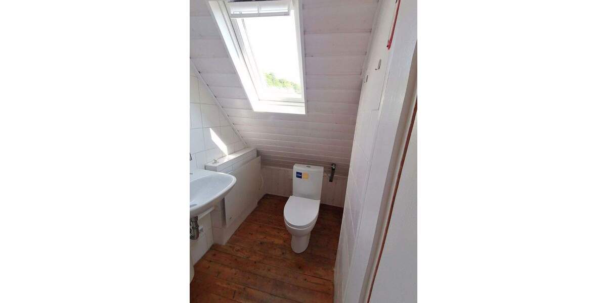 Einfamilienhaus Neuwied Segendorf - 6 Zimmer, 131 m&sup2;, 1.200&euro; | Angebot:25051706