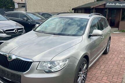 Skoda Superb 213.700 km 5.690 &euro; Berlin-Lichtenberg 10365