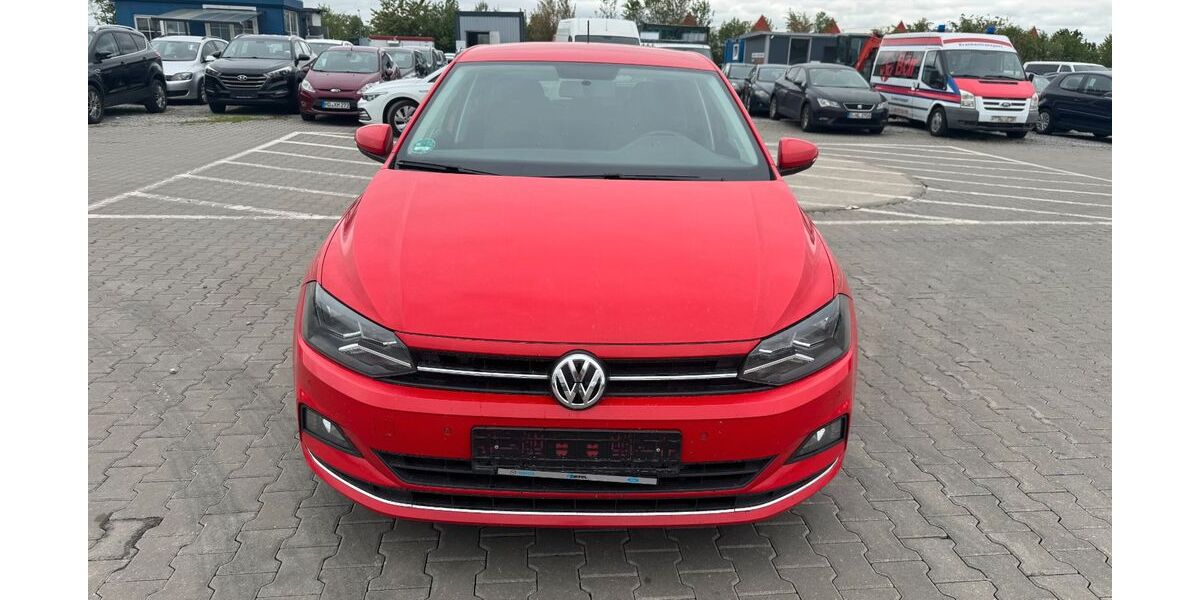 VW Polo 245.557 km 7.999 &euro; Mittenwalde 15749