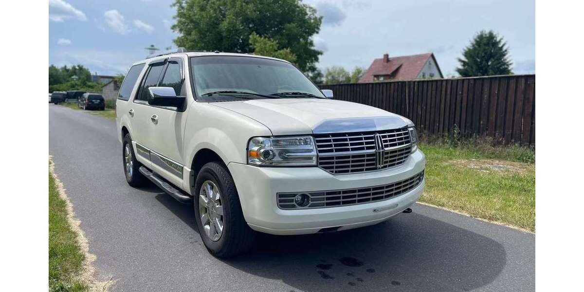 Lincoln Navigator 87.000 km 16.900 &euro; Dahlewitz 15827