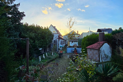 Haus Griesheim - 10 Zimmer, 240 m&sup2;, 650.000&euro; | Angebot:26213832